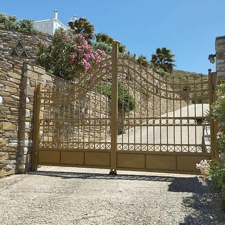 Holiday home Helen Kipri (Andros)