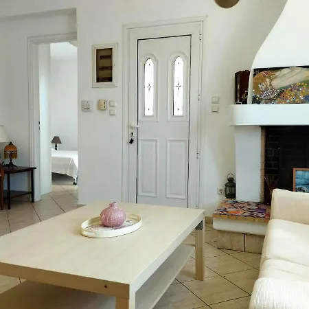 Holiday home Helen Kipri (Andros)